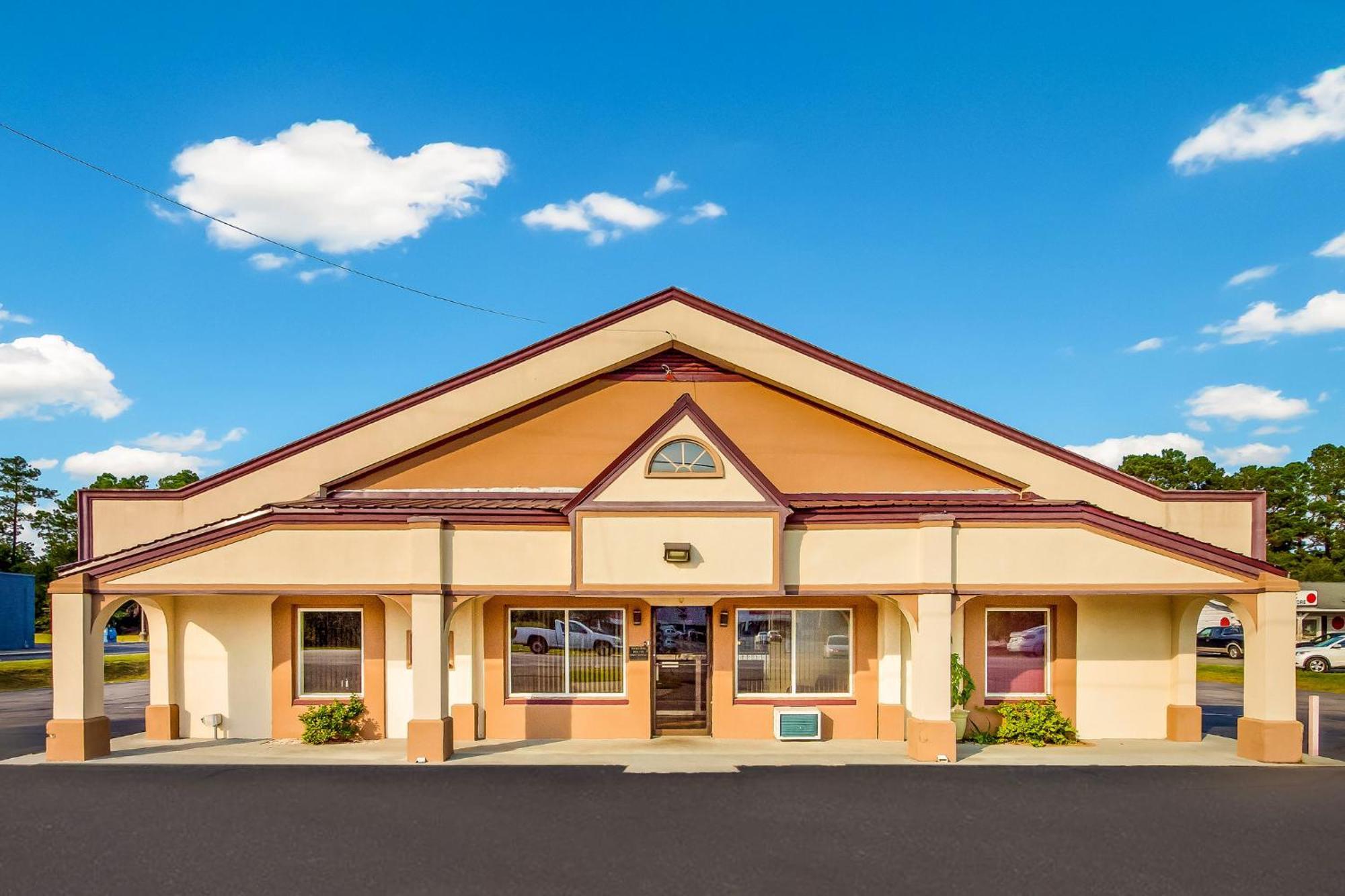 Red Roof Motel 2*